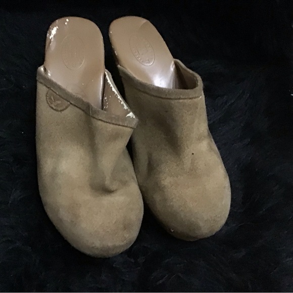 Clogs - Picture 3 of 3